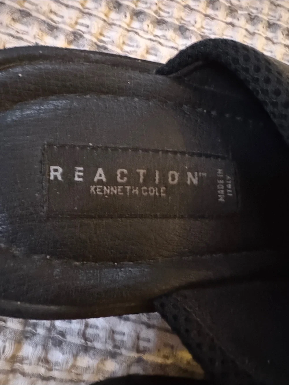 Kenneth Cole Reaction Men's Black Slip-On Slide Sandals